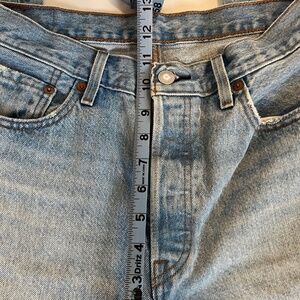 Women's Levi's 501 Original Cropped Jeans New Light Indigo, Size 29